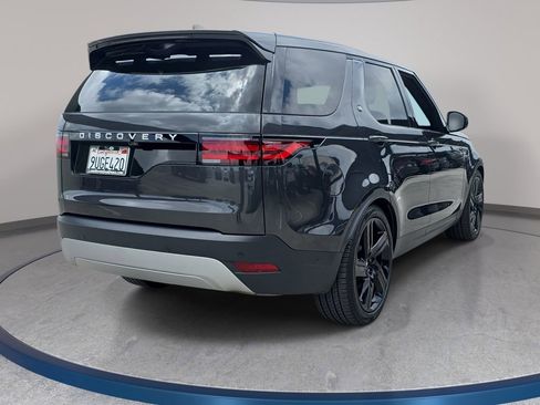 Certified 2025 Land Rover Discovery S AWD/4WD image 5