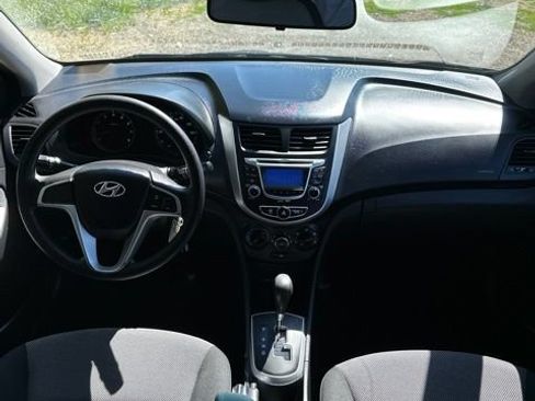 Used 2012 Hyundai Accent GS FWD image 25
