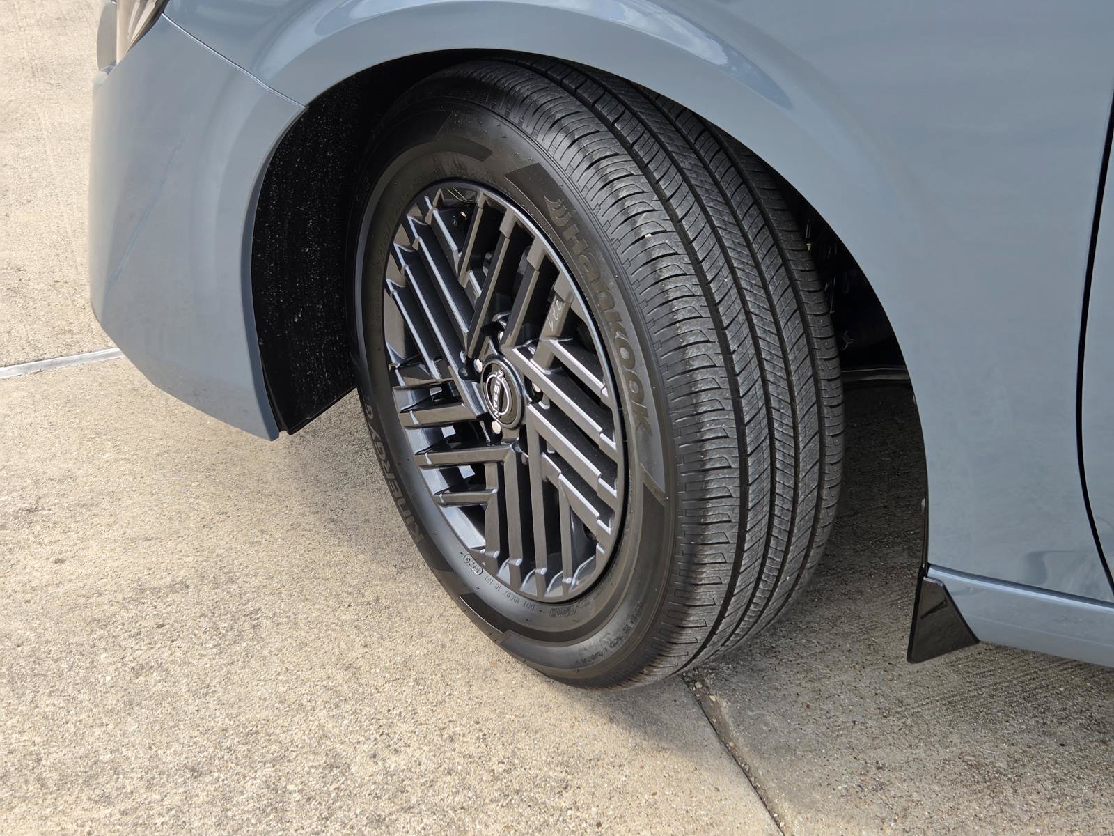 New 2027 Nissan Sentra SV FWD image 9