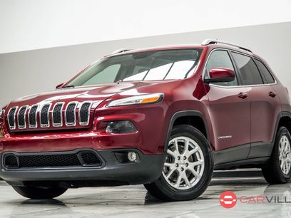 Used 2016 Jeep Cherokee Latitude w/ Comfort/Convenience Group