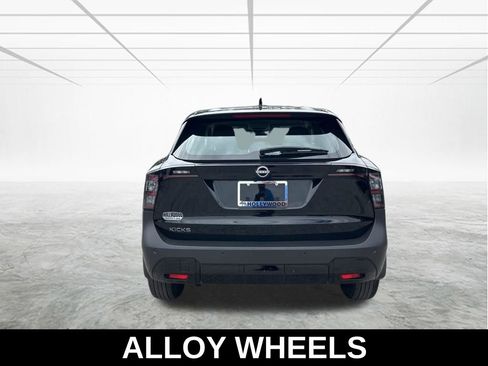 Used 2025 Nissan Kicks S FWD image 6