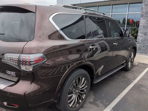 Used 2015 INFINITI QX80 Limited w/ All Season Package AWD/4WD image 4