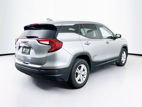 Used 2024 GMC Terrain SLE FWD image 9
