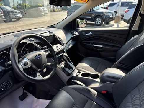 Used 2015 Ford Escape SE w/ SE Chrome Package FWD image 10