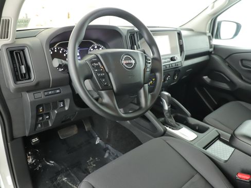 Used 2025 Nissan Frontier S w/ S Utility Package AWD/4WD image 10