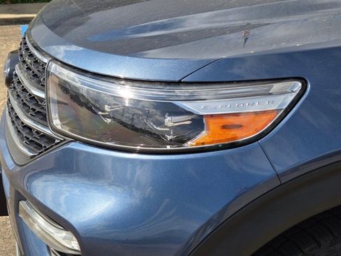 Used 2020 Ford Explorer XLT w/ Equipment Group 202A image 8