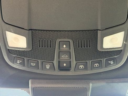 Used 2019 Ford F150 Lariat w/ Equipment Group 502A Luxury AWD/4WD image 33