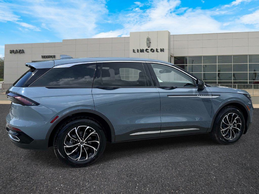 New 2026 Lincoln Nautilus Premier w/ Equipment Group 102A AWD/4WD image 3