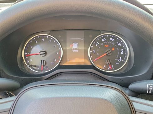 Used 2021 Toyota RAV4 LE image 21