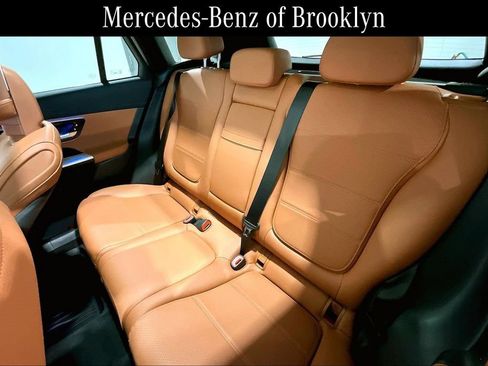 Used 2023 Mercedes-Benz GLC 300 4MATIC image 20