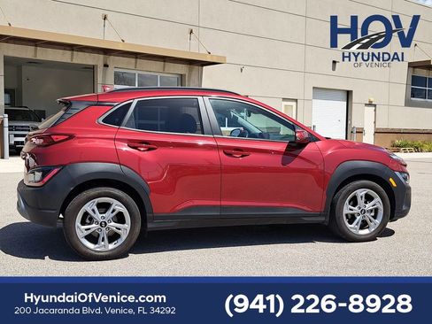 Certified 2023 Hyundai Kona SEL w/ Convenience Package image 5