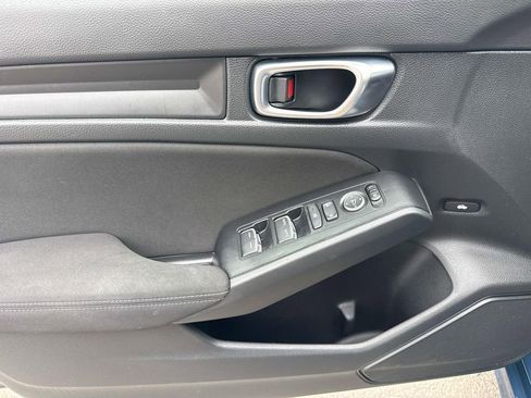 Used 2025 Honda Civic Sport image 22
