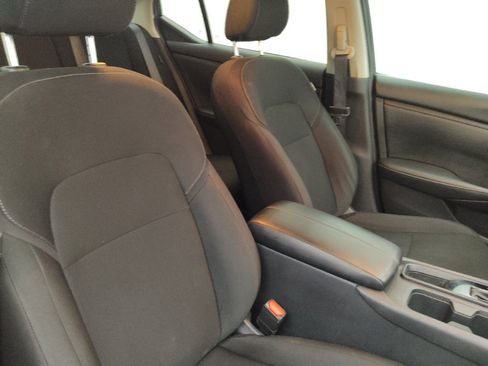 Used 2025 Nissan Sentra S FWD image 21