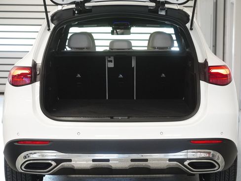 Used 2026 Mercedes-Benz GLC 300 4MATIC image 28