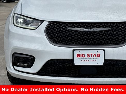 New 2026 Chrysler Pacifica Select FWD image 6