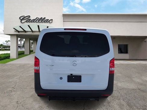 Used 2023 Mercedes-Benz Metris Passenger image 4