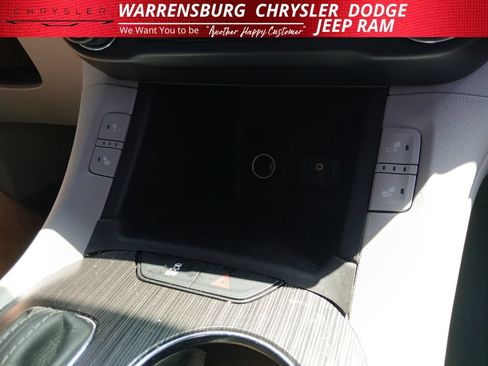 Used 2019 GMC Acadia SLT FWD image 26