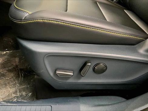 New 2026 Ford Maverick Lobo AWD/4WD image 19