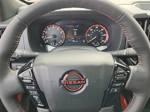New 2026 Nissan Frontier PRO-4X w/ Pro-4x Convenience Package AWD/4WD image 9