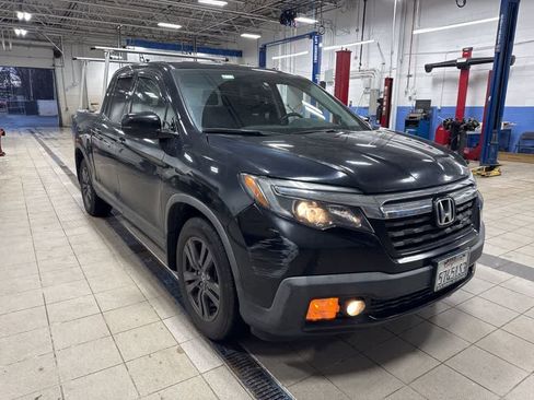 Used 2017 Honda Ridgeline Sport image 5