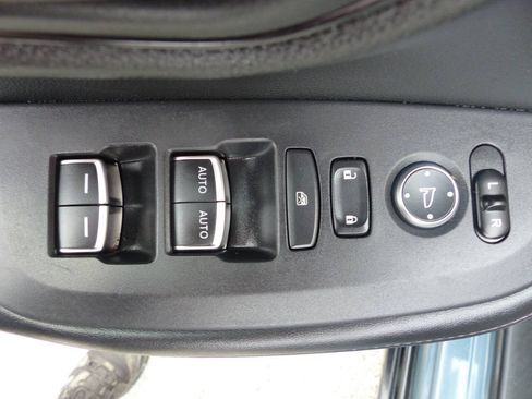 Used 2025 Honda HR-V EX-L image 20