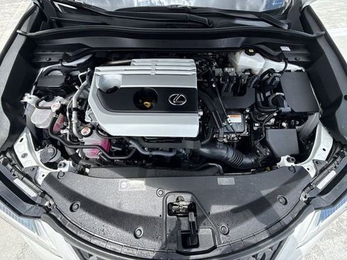 Used 2024 Lexus UX 250h FWD w/ Premium Package image 27