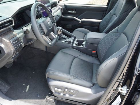 Used 2024 Toyota Tacoma Limited w/ Limited Package (LT) AWD/4WD image 14