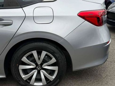 Used 2022 Honda Civic LX image 13