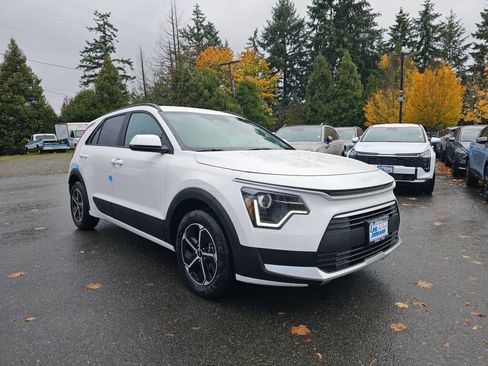 New 2026 Kia Niro LX image 6