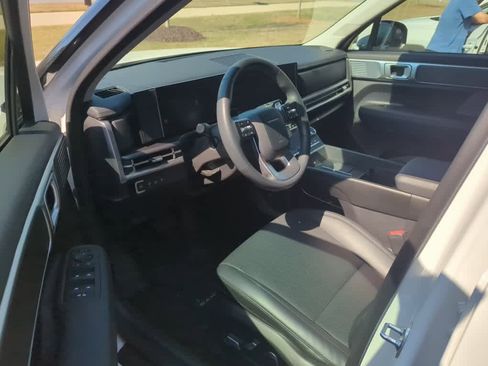 Used 2024 Hyundai Santa Fe SEL image 9