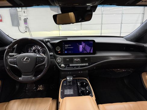 Used 2023 Lexus LS 500 image 12