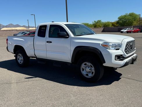 Used 2023 Toyota Tacoma SR image 3