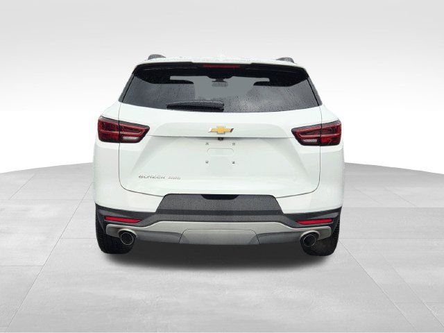 Certified 2023 Chevrolet Blazer LT w/ Convenience Package AWD/4WD image 4