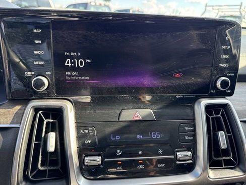 Used 2022 Kia Sorento X-Line EX image 22