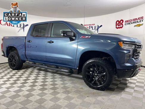 Used 2024 Chevrolet Silverado 1500 LT Trail Boss w/ Convenience Package II AWD/4WD image 1