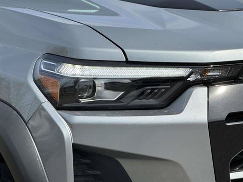 Used 2024 Chevrolet Colorado ZR2 w/ ZR2 Convenience Package III AWD/4WD image 27