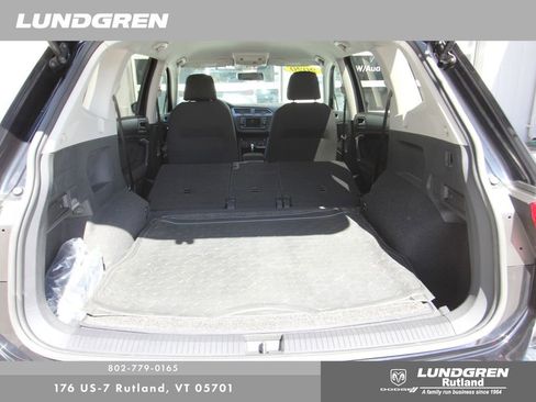 Used 2020 Volkswagen Tiguan S image 40