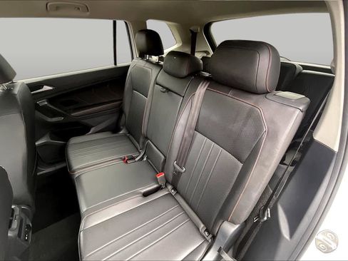 Used 2024 Volkswagen Tiguan Wolfsburg Edition FWD image 19
