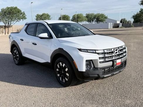 Used 2026 Hyundai Santa Cruz SE AWD/4WD image 4