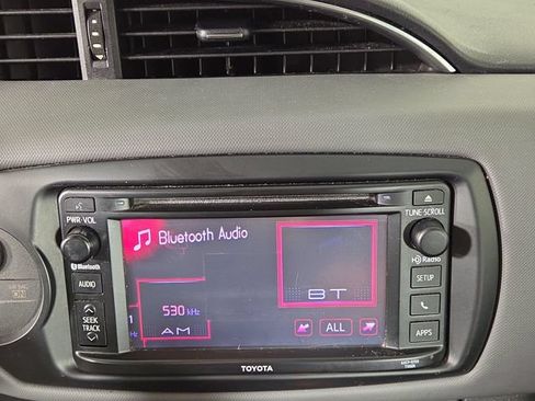Used 2015 Toyota Yaris SE FWD image 18