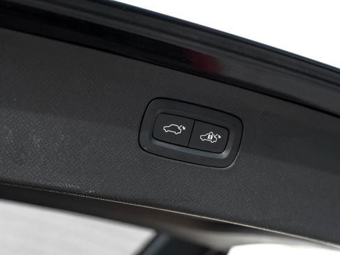 Used 2020 Volvo XC90 T5 Momentum image 62