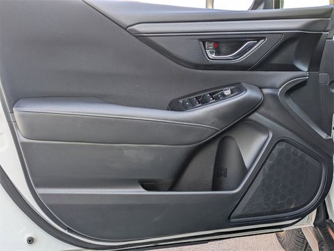 Used 2025 Subaru Outback Premium image 11