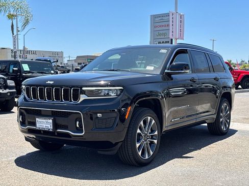 New 2025 Jeep Grand Cherokee L Overland w/ Advanced Protech Group III image 4