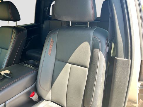 Used 2024 Nissan Titan PRO-4X w/ Pro-4x Convenience Package image 20