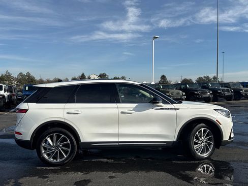 Used 2024 Lincoln Corsair AWD w/ Equipment Group 101A image 2