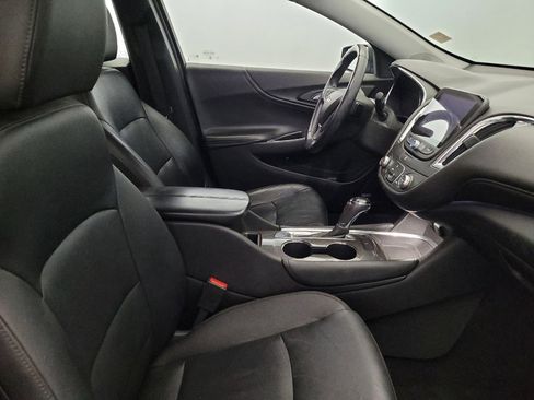 Used 2016 Chevrolet Malibu LT w/ Leather Package FWD image 21