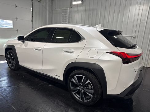 Used 2020 Lexus UX 250h w/ Premium Package AWD/4WD image 2