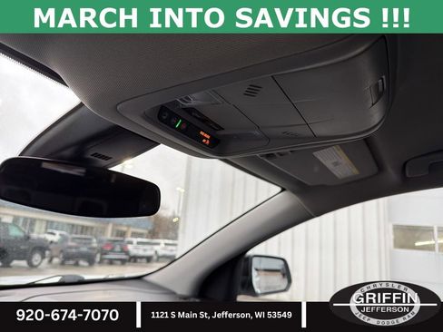 Used 2023 GMC Acadia SLE w/ Driver Convenience Package image 24