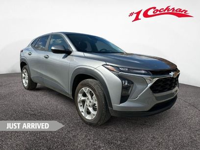 Used 2024 Chevrolet Trax LS w/ LS Convenience Package