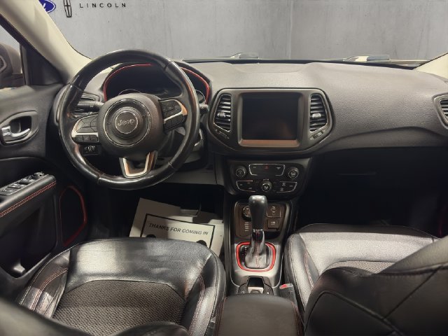 Used 2018 Jeep Compass Trailhawk w/ Cold Weather Group AWD/4WD image 13